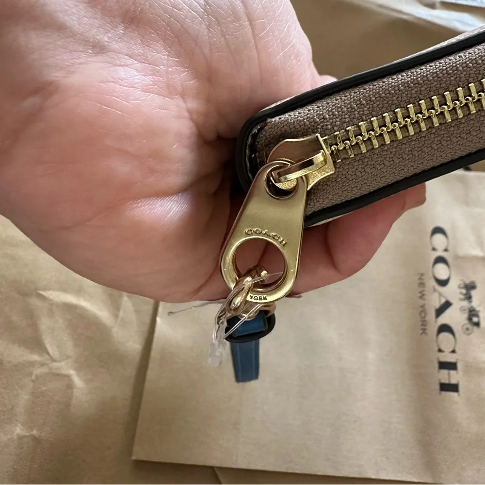 New Coach Long Zip Around Wallet